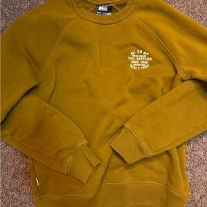 REI CO-OP crew neck